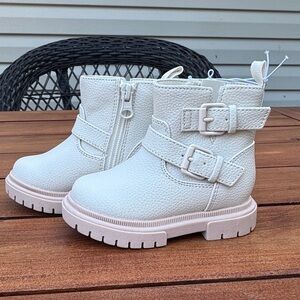 Cat & Jack Evie Buckle Moto Boots Cream Size 5 NWT